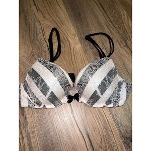 Victoria Secret Bra, Very Sexy,push Up ,size 32A,